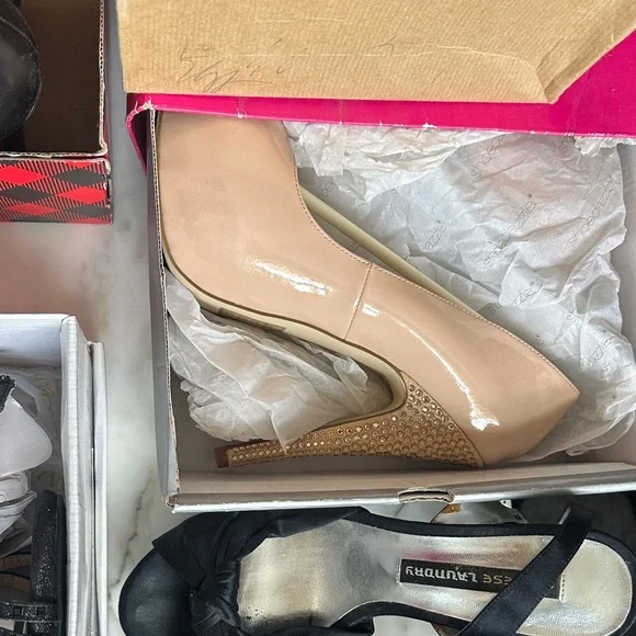 $100 for All - Shoe Bundle - Picture 8 of 10